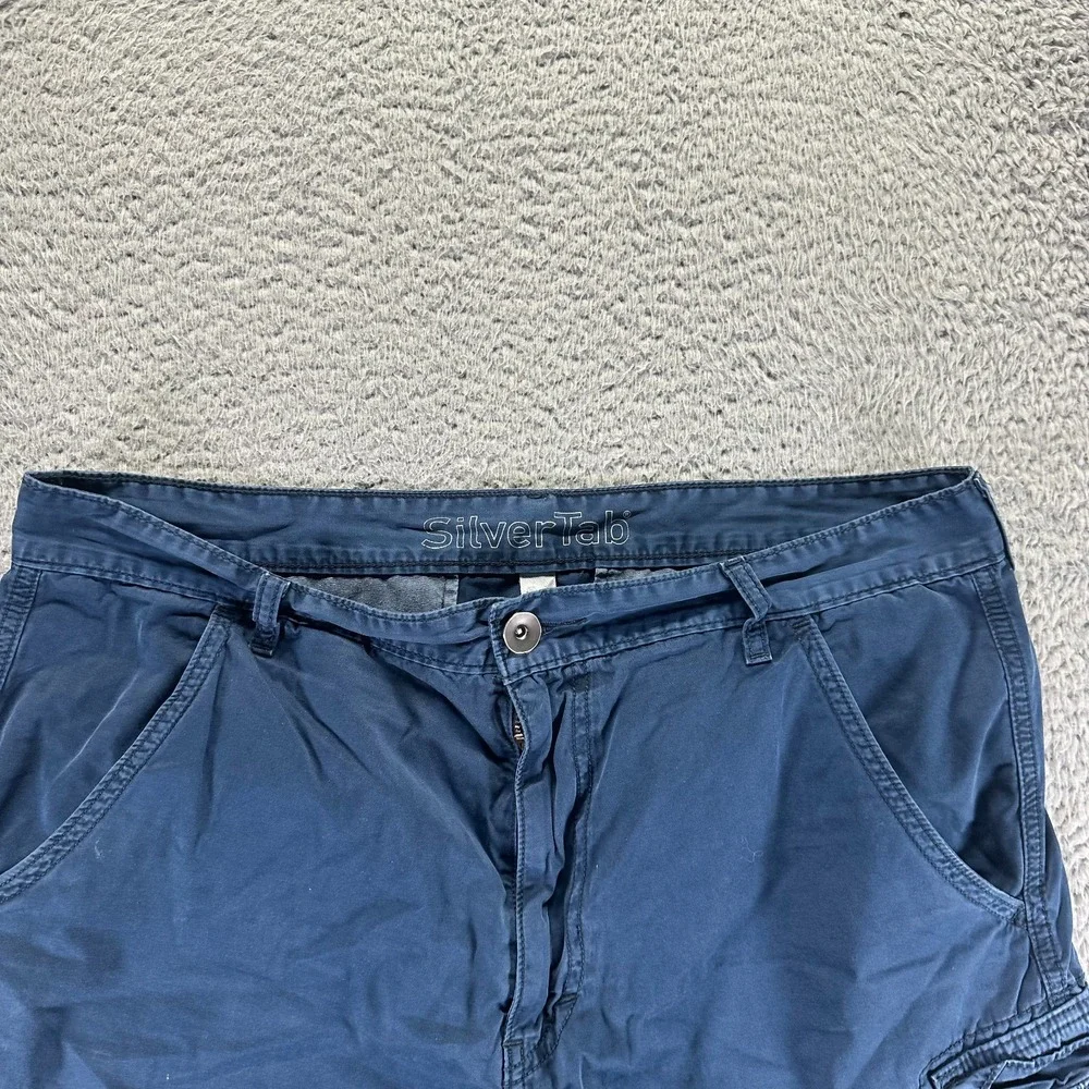 Vintage Levi's Silver Tab Shorts Men 36 Blue Cotton Cargo Utility Workwear Baggy